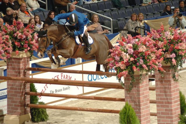 052-WIHS-GercoSchroder-EurocommerceMilani-10-29-05-DDPhoto.JPG