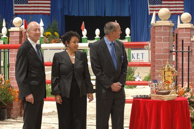 1087-AustinKiplinger-SheilaJohnson-JorgeCarnicero-WIHS-10-28-06-&copy;DeRosaPhoto.JPG