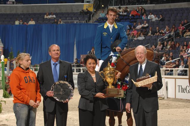 1107-HarrieSmolders-ExquisOliverQ-Carnicero-Johnson-Kiplinger-WIHS-10-28-06-&copy;DeRosaPhoto.JPG