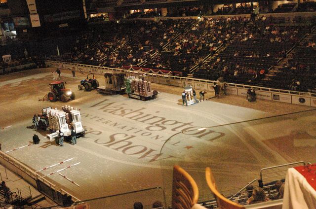 1231-Arena-WIHS-10-28-06-&copy;DeRosaPhoto.JPG