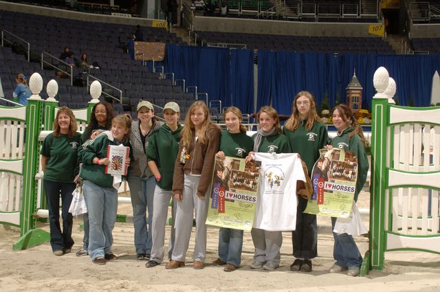 1162-BarnNight-WIHS-10-26-06-&copy;DeRosaPhoto.jpg