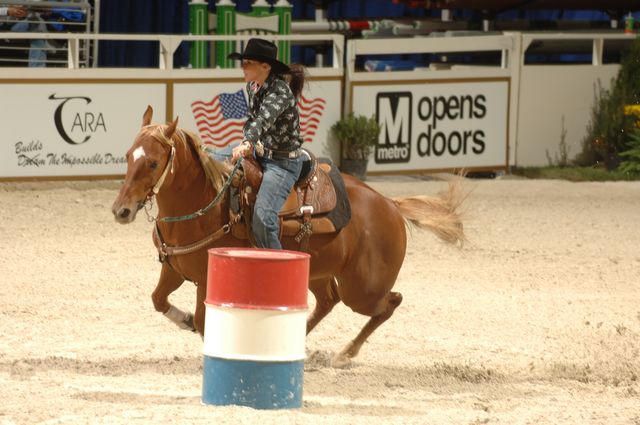 833-LisaBarone-WIHS-10-26-06-&copy;DeRosaPhoto.JPG