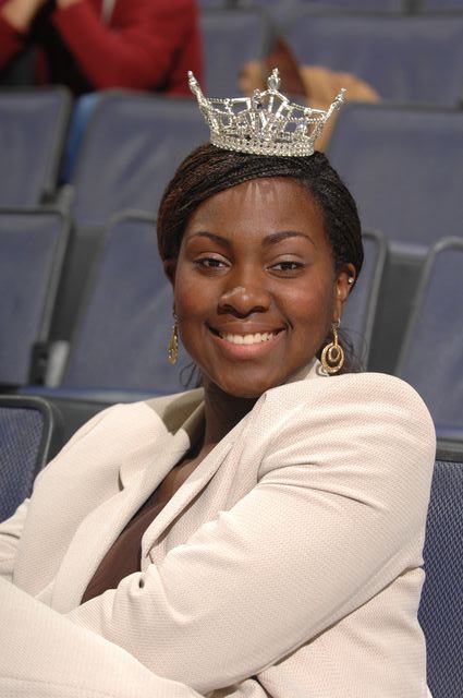 084-MissDCAmerica-ElizabethPayne-WIHS-10-28-06-&copy;DeRosaPhoto.JPG