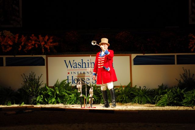 370-Ringmaster-WIHS-10-26-06-ThomasPhoto.JPG