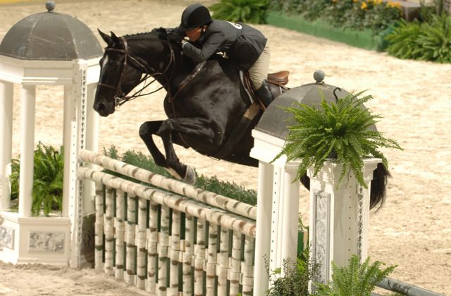 119-Daria-AmandaLyerly-WIHS-10-24-06-&copy;DeRosaPhoto.JPG