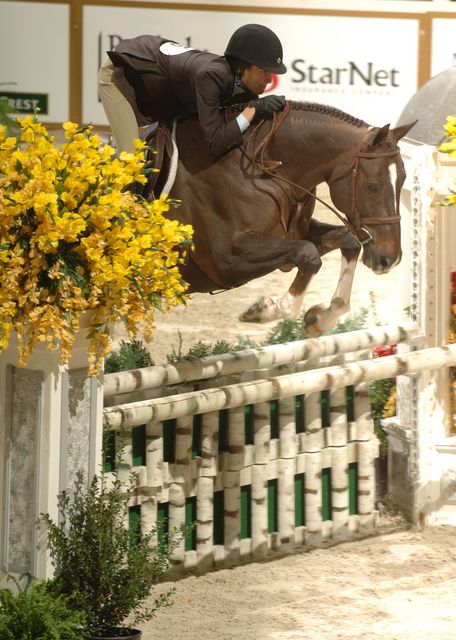 211-NicolePucci-RedDragon-WIHS-10-26-06-DeRosaPhoto.JPG