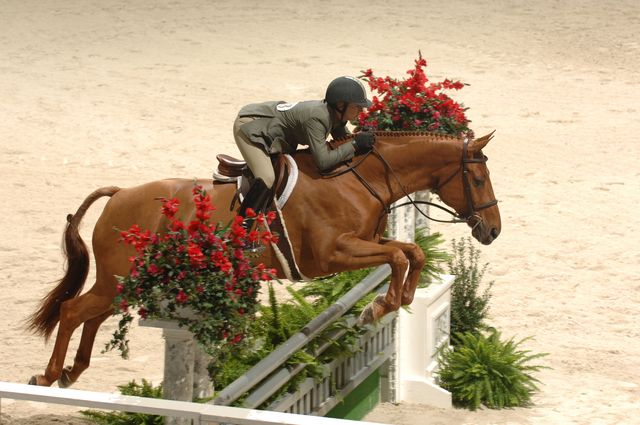 397-Burberry-AshleyDennehy-WIHS-10-24-06-&copy;DeRosaPhoto.JPG
