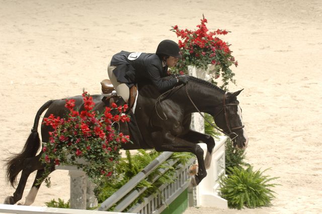427-Eminem-KatiePolk-WIHS-10-24-06-&copy;DeRosaPhoto.JPG