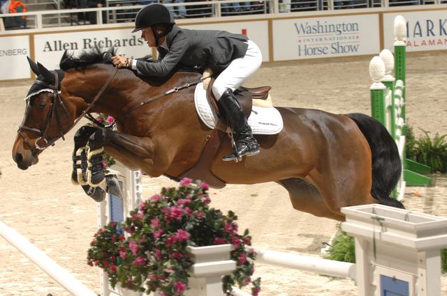 462-MeganJohnstone-KissMeDesJoncs-WIHS-10-28-06-&copy;DeRosaPhoto.JPG