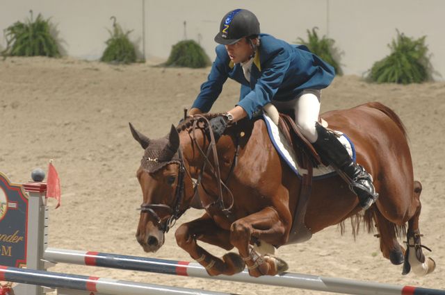 890-HarrieSmolders-ExquisOliverQ-WIHS-10-28-06-&copy;DeRosaPhoto.JPG