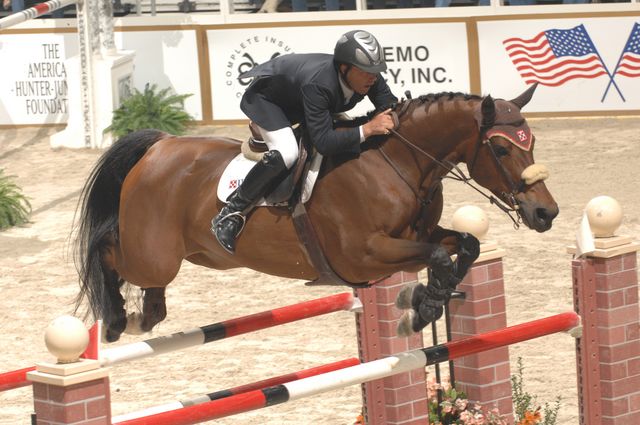 896-ToddMinikus-Olinda-WIHS-10-28-12-&copy;DeRosaPhoto.JPG