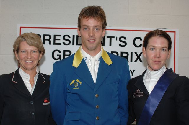 1143-BeezieMadden-HarrieSmolders-LaurenHough-WIHS-10-28-06-&copy;DeRosaPhoto.JPG