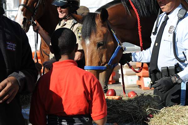 WIHS-10-21-09-DSC_1992-BreakfastwithParkPolice-DDeRosaPhoto.jpg