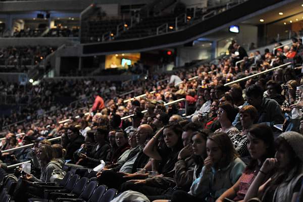 WIHS-10-24-09-DSC_0510-Crowds-DDeRosaPhoto.jpg