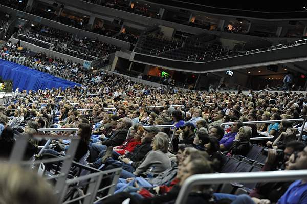 WIHS-10-24-09-PresCup-DSC_1005-Crowds-DDeRosaPhoto.jpg