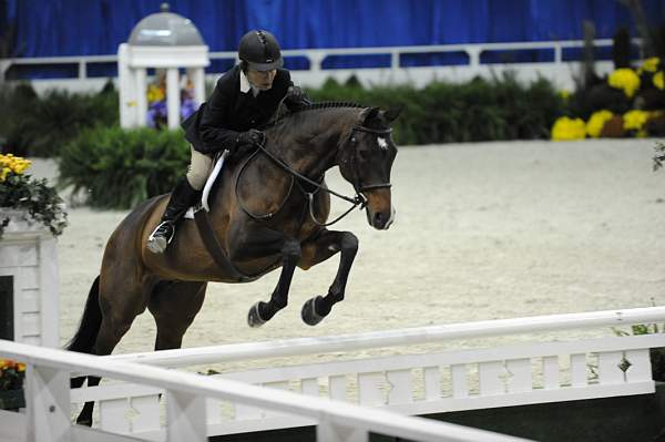 WIHS-10-21-09-DSC_2687-Estrella-BettyOare-Hunters-DDeRosaPhoto.jpg