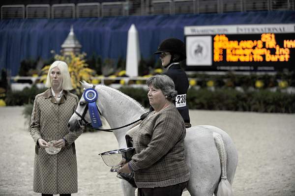 WIHS-10-24-09-PnyUS-DER_8184-Elation-MeredithDarst-Ponies-DDeRosaPhoto.jpg