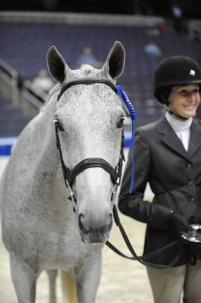 WIHS-10-22-09-DSC_5107-Lyle-AbbyOMara-SmJrHtr16-17-Presentations-DDeRosaPhoto.jpg