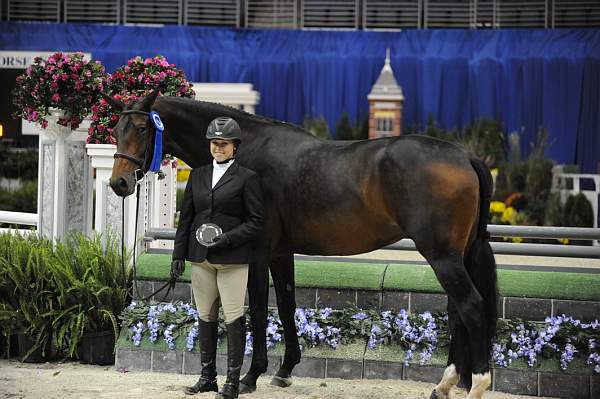 WIHS-10-22-09-DSC_5292-Rejoice-TaylorShearin-LgJrHtr16-17-Presentations-DDeRosaPhoto.jpg