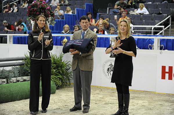 WIHS-10-24-09-Cl185WIHSPnyEqFinals-DER_8359-JennGlass-EricStraus-JulietReid-Presentations-DDeRosaPhoto.jpg