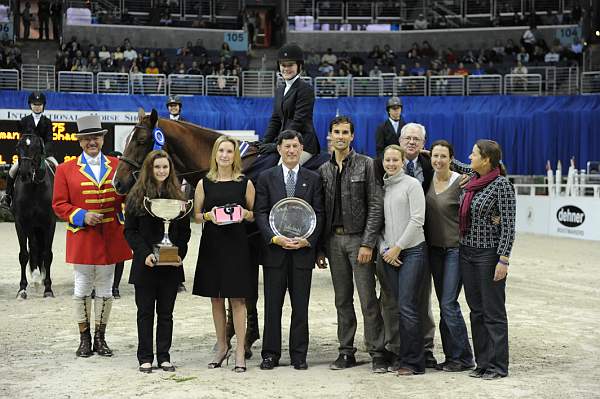 WIHS-10-24-09-DER_8649-Travino-SamanthaSchaefer-Presentations-DDeRosaPhoto.jpg