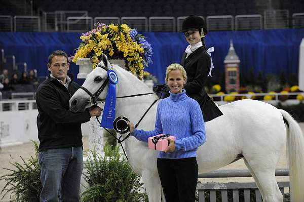 WIHS-10-25-09-LocHtrFinals-Pns-DSC_2722-Seastar-AlexisSicher-Presentations-DDeRosaPhoto.jpg