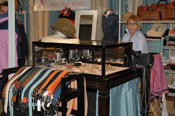 WIHS-10-21-09-DSC_0106-Vendors-DDeRosaPhoto.jpg