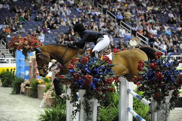 WIHS-10-24-10-PresCup-DSC_1020-Capitano-DanielleTorano-DDeRosaPhoto.jpg