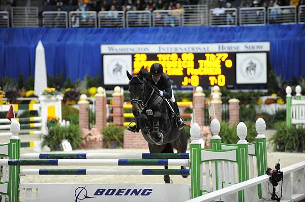 WIHS-10-24-10-PresCup-DSC_1283-RomantovichTakeOne-ChristineMcCrea-DDeRosaPhoto.jpg