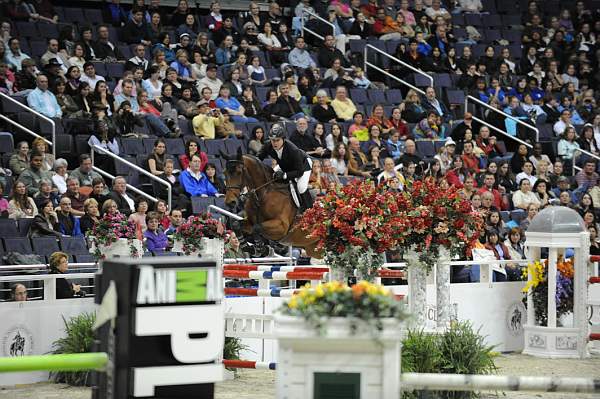 WIHS-10-24-10-PresCup-DSC_1409-CoulettoKJames-McLainWard-DDeRosaPhoto.jpg