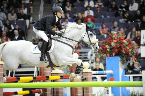 WIHS-10-24-10-PresCup-DSC_1444-VicomteD-MarioDeslauriers-DDeRosaPhoto.jpg