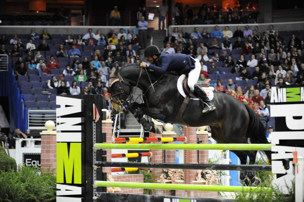 WIHS-10-24-10-PresCup-DSC_1461-Alaska-ToddMinikus-DDeRosaPhoto.jpg