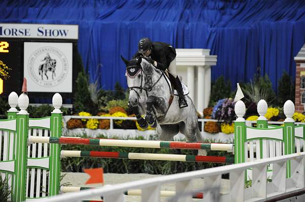 WIHS-10-22-09-DSC_5530-Seraldo-ClaraLindner-AOJpr-DDeRosaPhoto.jpg