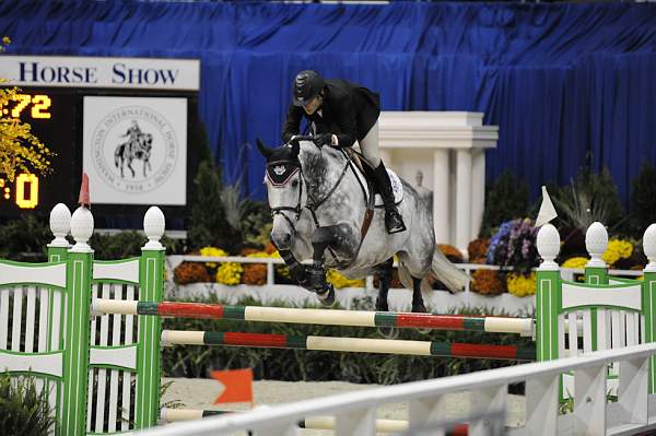 WIHS-10-22-09-DSC_5531-Seraldo-ClaraLindner-AOJpr-DDeRosaPhoto.jpg