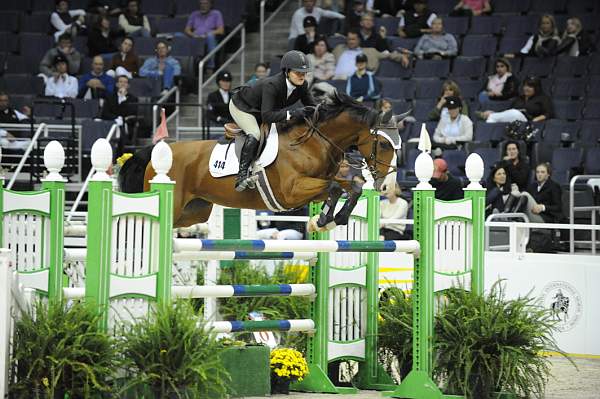 WIHS-10-22-09-DSC_5914-Carlotta-KelseyThatcher-JrJpr-DDeRosaPhoto.jpg