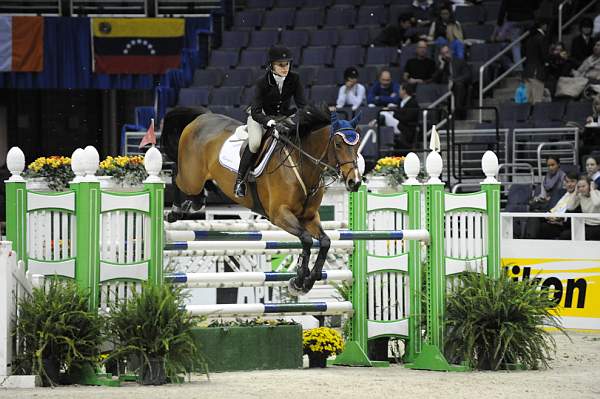 WIHS-10-22-09-DSC_6108-Santika-SamanthaHarrison-JrJpr-DDeRosaPhoto.jpg