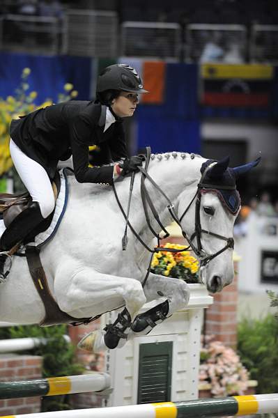 WIHS-10-24-09-Cl203JrJpr-DSC_9499-KartoucheVDWatering-CharlotteJacobs-DDeRosaPhoto.jpg