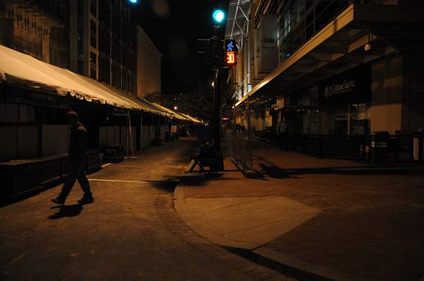 WIHS-10-22-09-011-Setup-DDeRosaPhoto.jpg