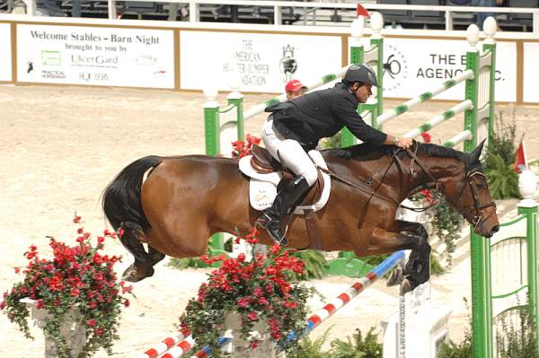 MarkLeone-220-GreatAmerica-WIHS-10-27-06-&copy;DeRosaPhoto.jpg