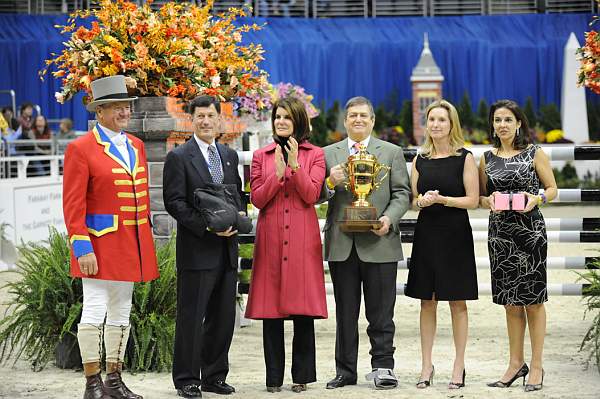 WIHS-10-24-09-DSC_1485-KenDuberstein-Sponsors-DDeRosaPhoto.jpg