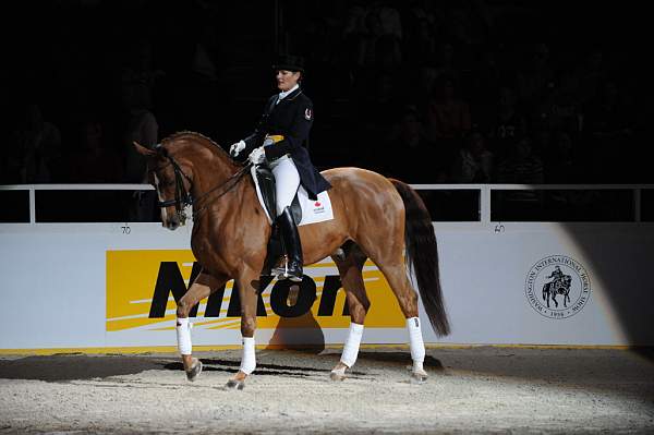 WIHS-19-23-09-DER_7386-AshleyHolzer-PopArt-Sponsors-Nikon-DDeRosaPhoto.jpg