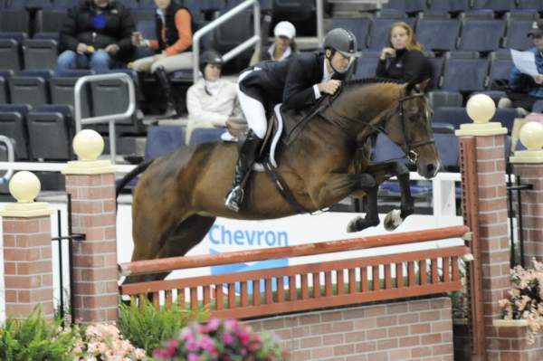 WIHS-10-21-09-DSC_1422-Rosalynn-HuntTosh-Sponsors-Chevron-DDeRosaPhoto.jpg