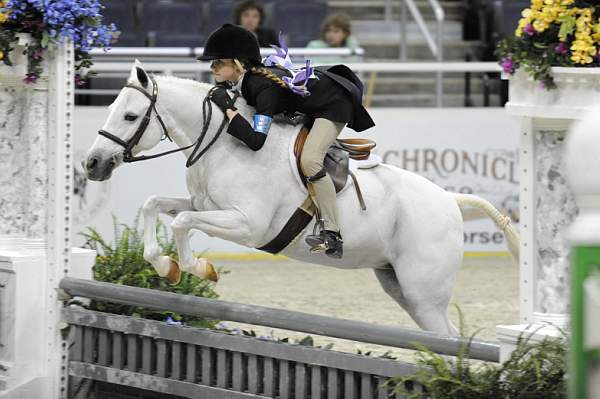 WIHS-10-25-09-DSC_1747-HeliconTakeNotice-PearlTheodosakisSponsors-Chronicle-DDeRosaPhoto.jpg