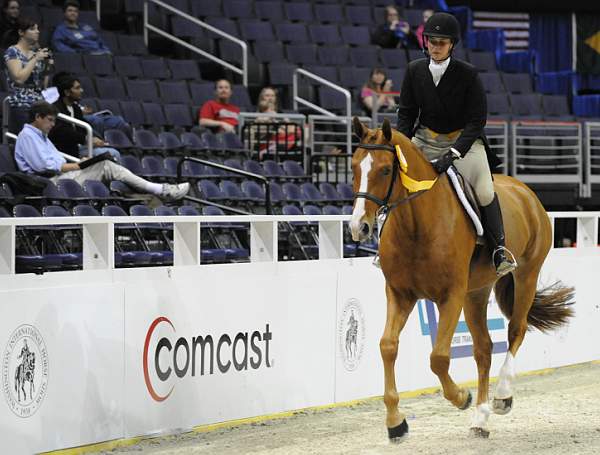 WIHS-10-24-09-DER_8472-SecondHandNews-JessicaVanBrocklin-Sponsors-Comcast-DDeRosaPhoto.jpg