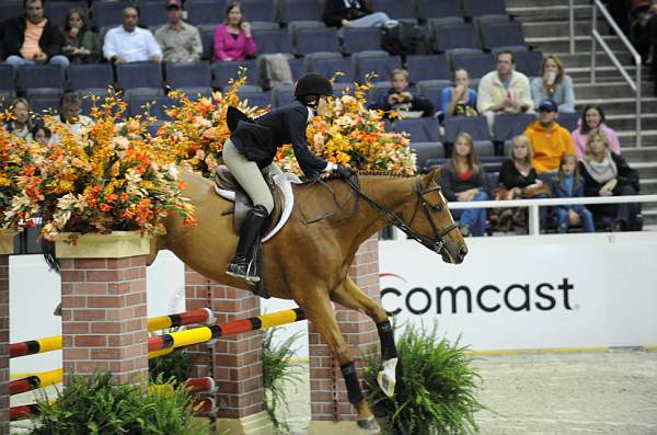 WIHS-10-24-09-DSC_0237-Spock-TaylorKain-Sponsors-Comcast-DDeRosaPhoto.jpg