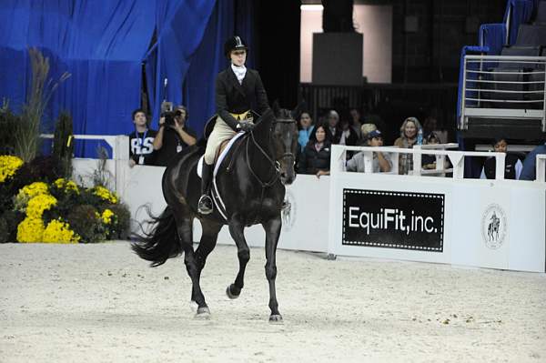 WIHS-10-20-09-DSC_0726-PerfectLanding-NickiLachapelle-Sponsors-EquFit-DDeRosaPhoto.jpg