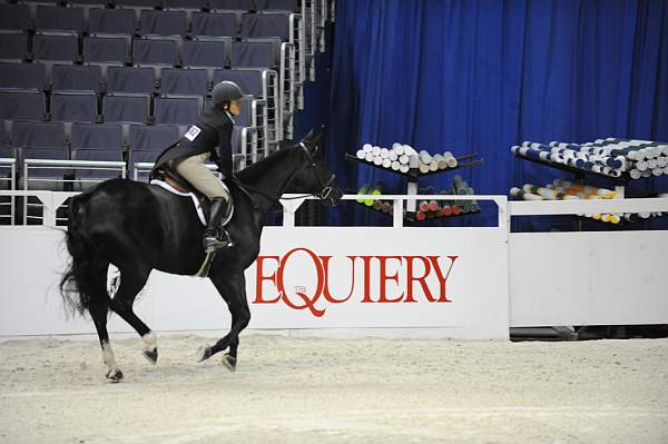 WIHS-10-20-09-DSC_1022-JustAskMe-PhoebeWeseley-Sponsors-Equiery-DDeRosaPhoto.jpg