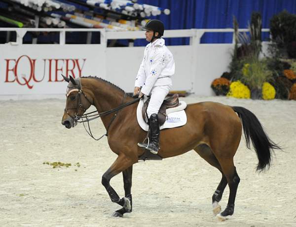 WIHS-10-22-10-Gamblers-DSC_7035-Olinda-ToddMinikus-Sponsors-Equiery-DDeRosaPhoto.jpg