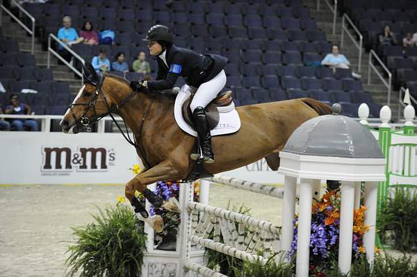 WIHS-10-24-10-Cl203JrJpr-DSC_9203-ElRegresoConga-JacquelineLubrano-Sponsors-M-M-DDeRosaPhoto.jpg