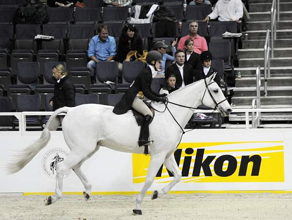 WIHS-10-21-09-DSC_2389-Londeur-ElizabethPerry-Sponsors-Nikon-DDeRosaPhoto.jpg